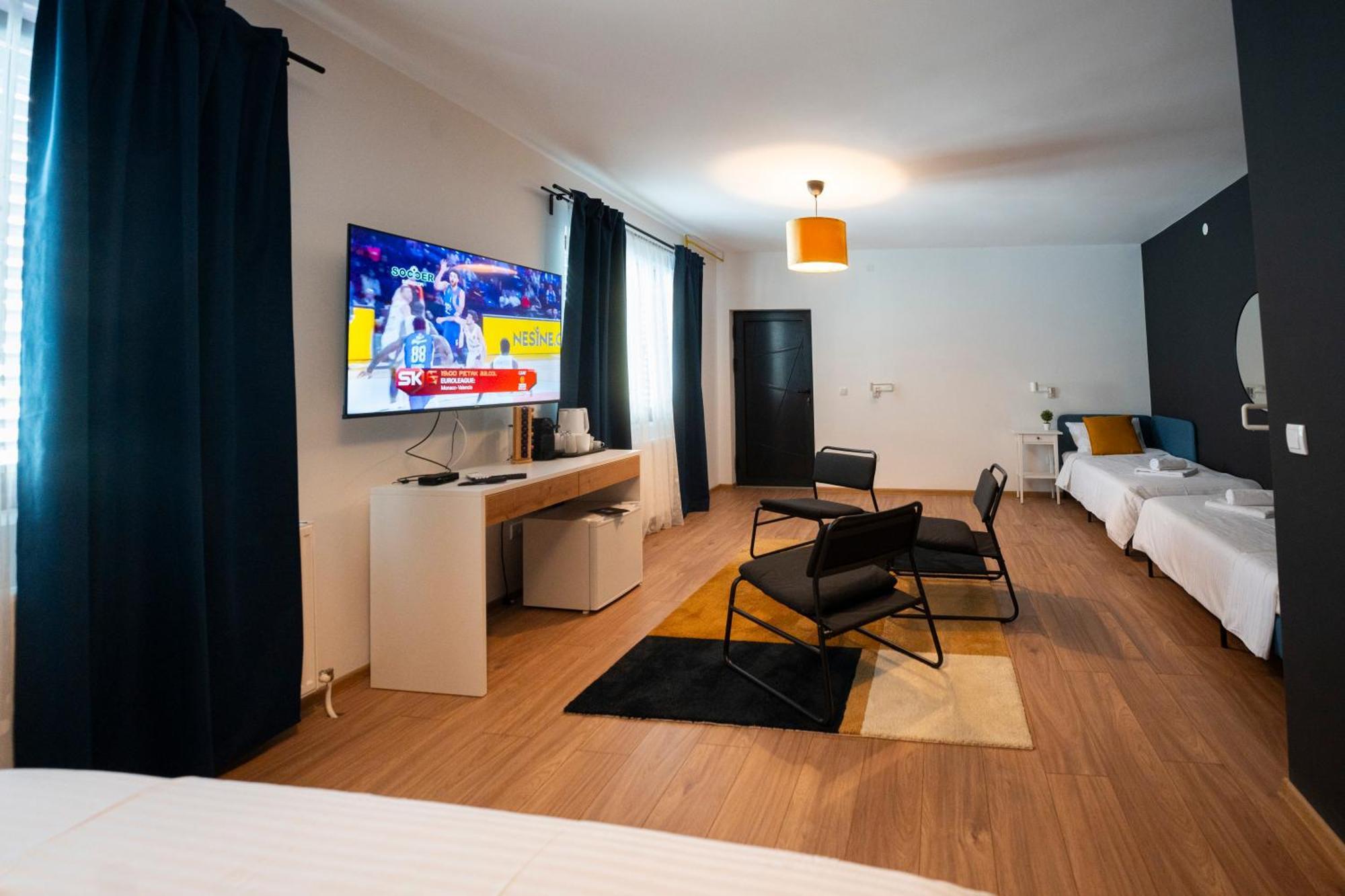 Cozy Nook B&B - Free Private Parking Нови-Сад Экстерьер фото